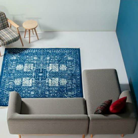 مبل ال در کنج خانه