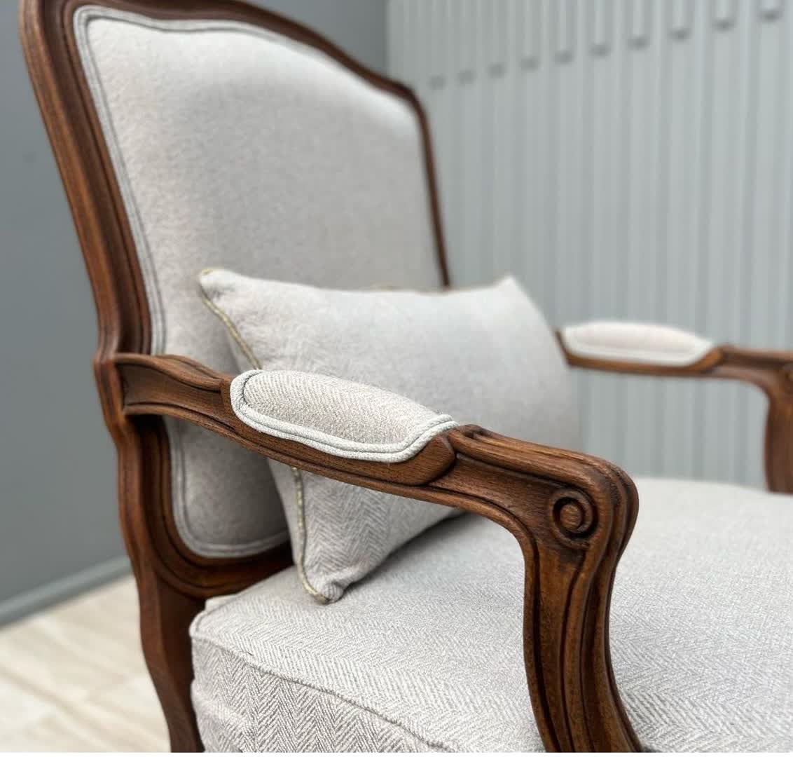 مبل کلاسیک فرانسوی لوئی