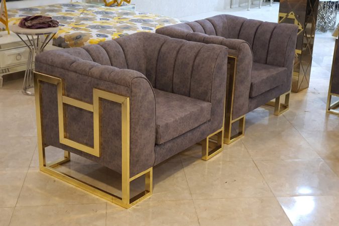 تنوع پایه در مبل پایه فلزی