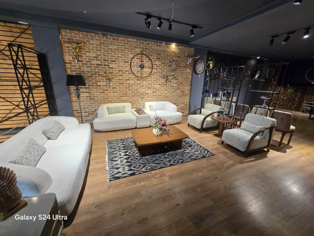 مبل راحتی و شیک و با کیفیت