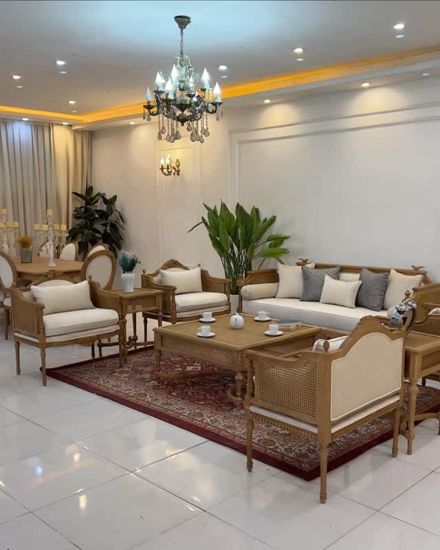 مبل کلاسیک کاجی 8 نفره