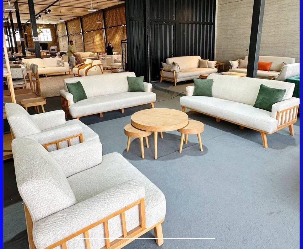 مبل راحتی مینیمال چوبی کمتر از 30 میلیون تومان