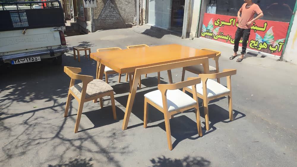 میز ناهارخوری مدرن 4 _ 6 نفره