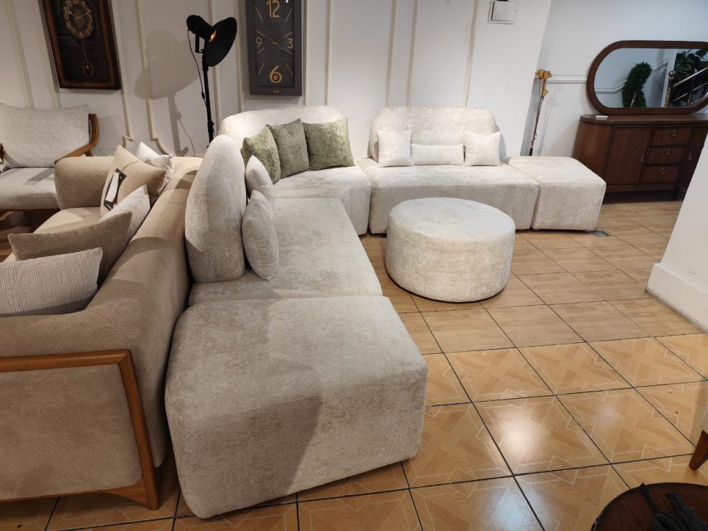 مبل ال سنتونی